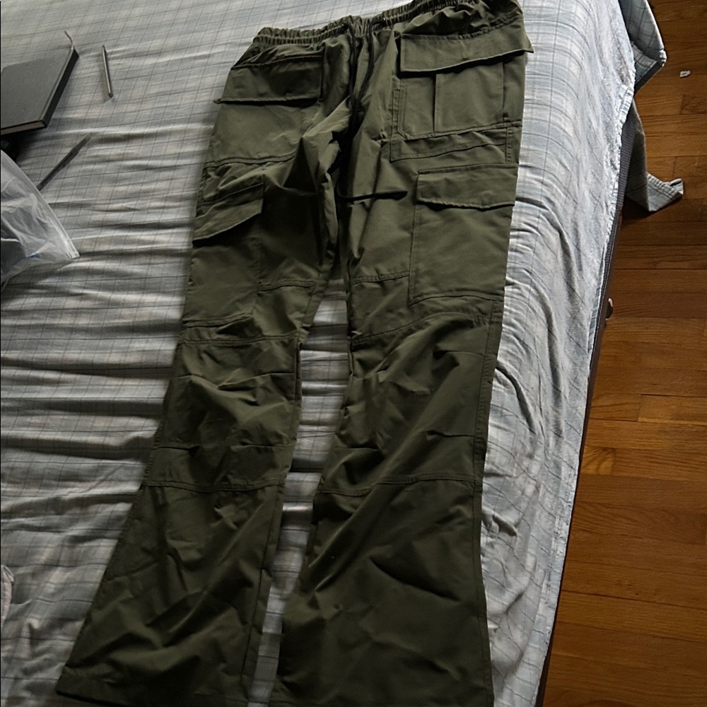 Fashion Nova Dark Green Cargo Pants